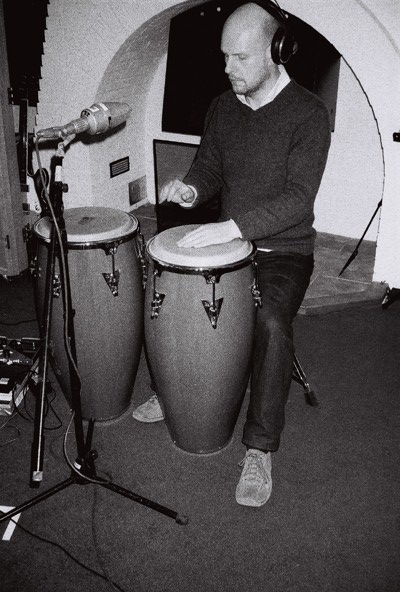 phil_does_the_congas.jpg